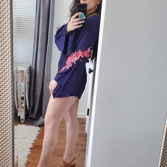 Navy  floral embroidered romper - Picture 5 of 8